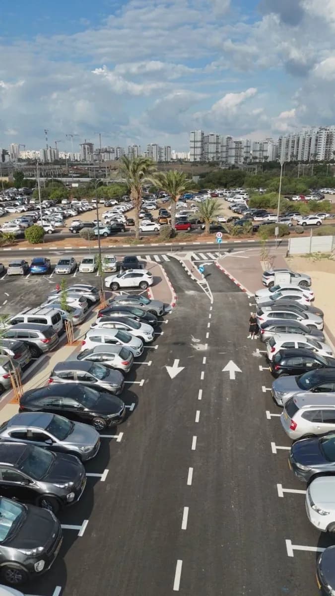 🚗 В Ашкелоне открылась новая парковка у железнодорожной станции